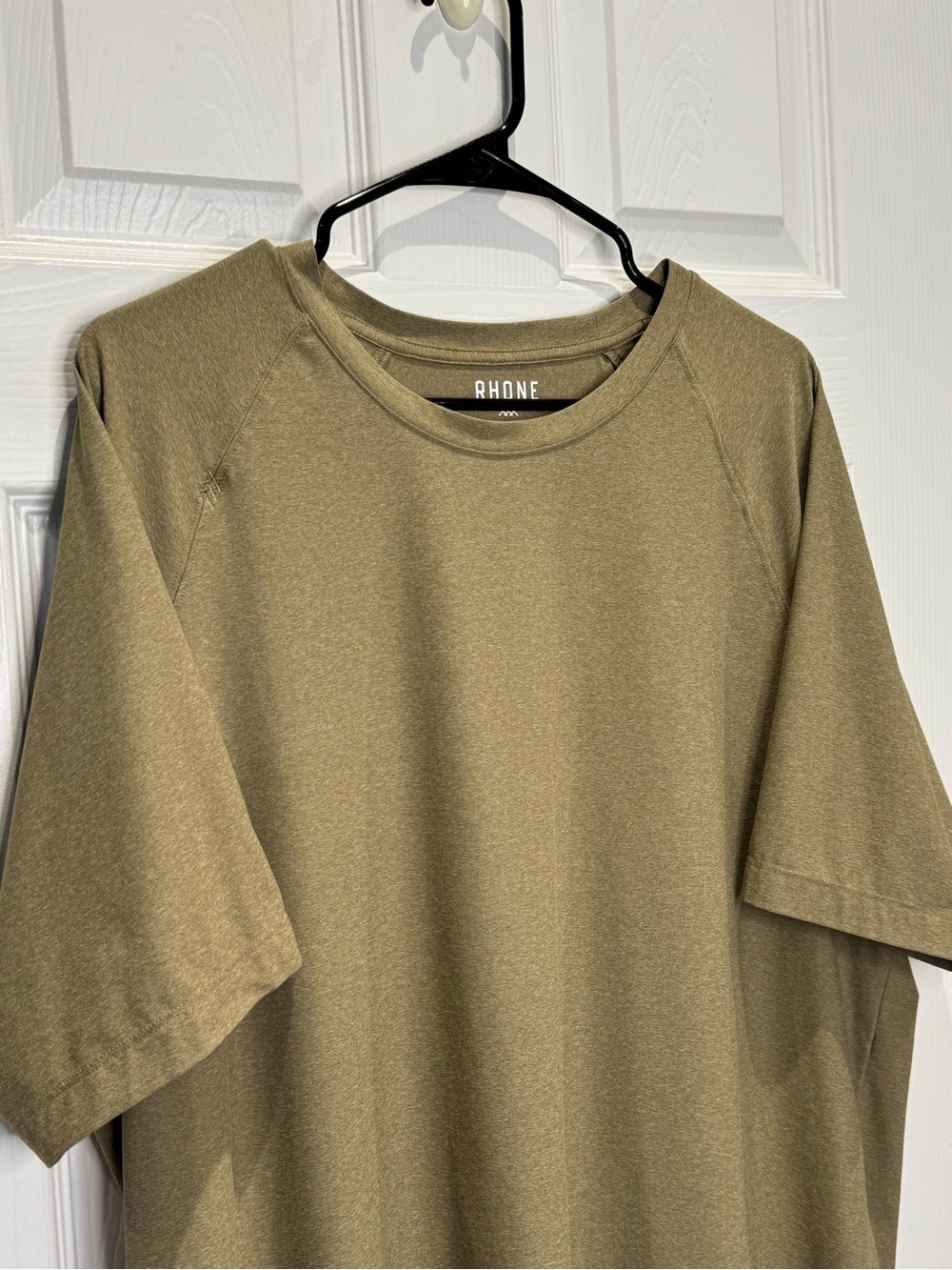 Rhone Men's XXL Reign Short Sleeve Athletic Tee Sand Green Smokey Olive - Picture 4 of 5
